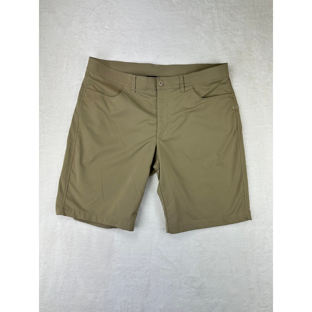 Under Armour Golf Shorts Mens HeatGear Loose 38 Tan Performance Flat Front Tech